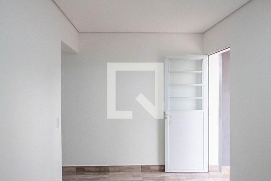 Cozinha de casa para alugar com 1 quarto, 70m² em Jardim Rosalina, Cotia