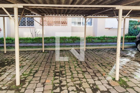 Garagem de apartamento à venda com 2 quartos, 60m² em Jardim Itu, Porto Alegre