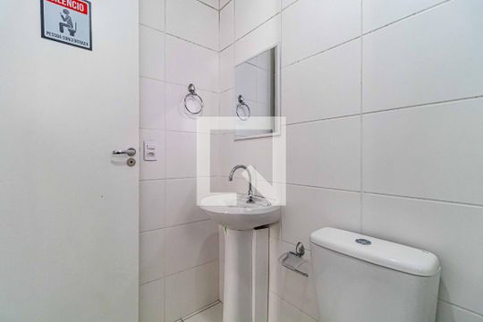 Banheiro de apartamento à venda com 1 quarto, 29m² em Ferreira, São Paulo