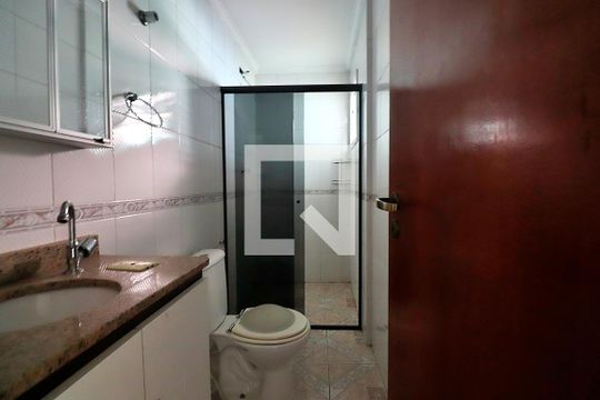Banheiro da Suíte de apartamento para alugar com 3 quartos, 100m² em Vila Príncipe de Gales, Santo André