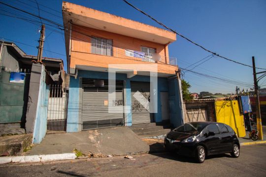 Fachada de casa à venda com 3 quartos, 120m² em Jardim Lageado, São Paulo