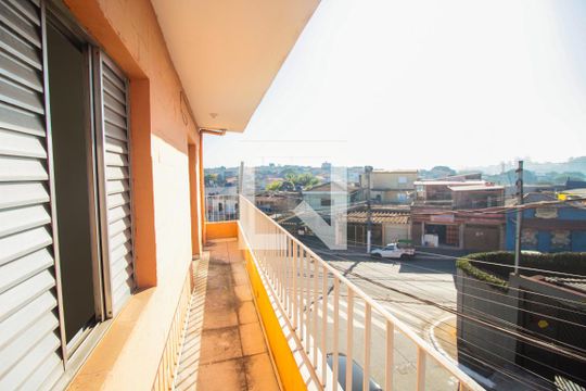 Varanda de casa à venda com 3 quartos, 120m² em Jardim Lageado, São Paulo