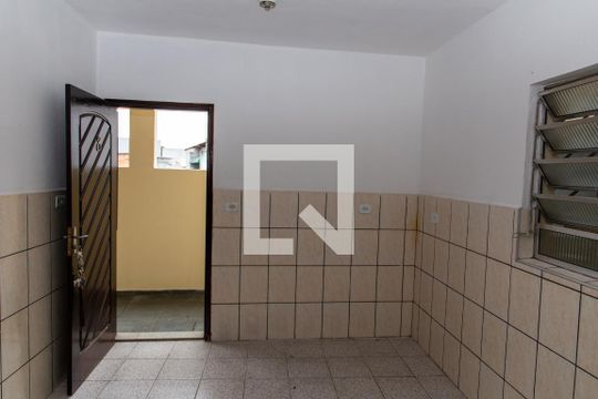 Apartamento para alugar com 2 quartos, 80m² em Canhema, Diadema