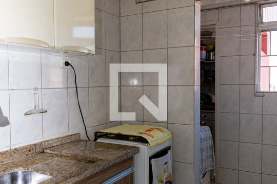 Cozinha de apartamento à venda com 3 quartos, 68m² em Jardim Prudência, São Paulo