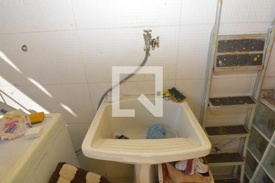 Área de Serviço de casa à venda com 3 quartos, 448m² em Penha Circular, Rio de Janeiro