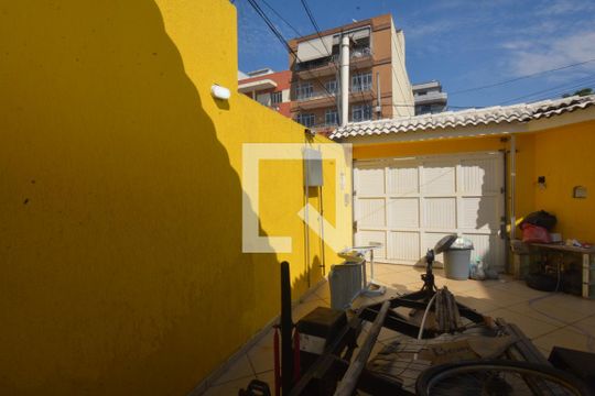 Vista 1 da Sala de casa à venda com 3 quartos, 448m² em Penha Circular, Rio de Janeiro