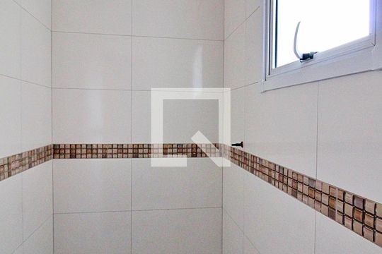 Banheiro de apartamento para alugar com 2 quartos, 120m² em Jardim Utinga, Santo André