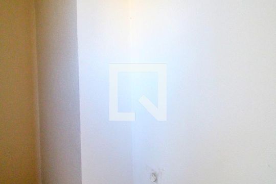 Banheiro de Serviço de apartamento para alugar com 2 quartos, 120m² em Jardim Utinga, Santo André
