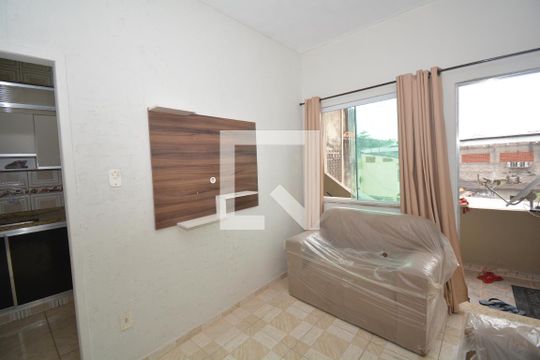 Sala de casa para alugar com 1 quarto, 50m² em Vaz Lobo, Rio de Janeiro