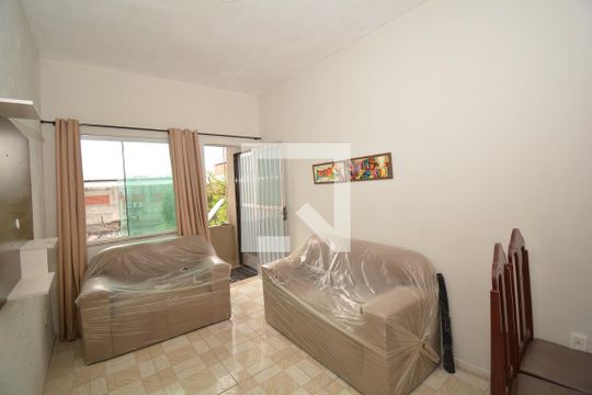 Casa para alugar com 1 quarto, 50m² em Vaz Lobo, Rio de Janeiro