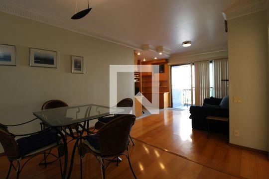 Sala de apartamento para alugar com 1 quarto, 70m² em Cambuí, Campinas