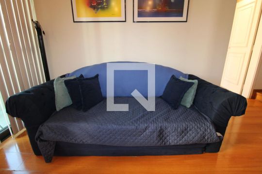 Sala de apartamento para alugar com 1 quarto, 70m² em Cambuí, Campinas