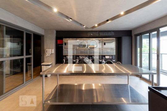 Área comum de apartamento para alugar com 2 quartos, 50m² em Pinheiros, São Paulo