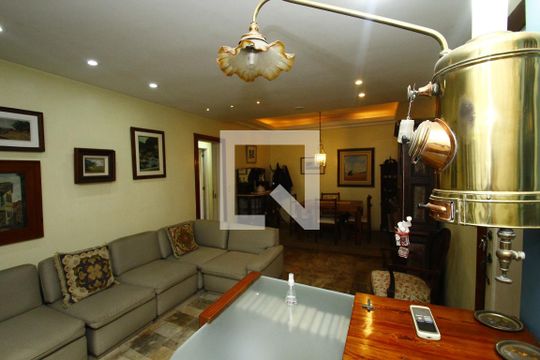 Sala de apartamento à venda com 3 quartos, 137m² em Cosme Velho, Rio de Janeiro