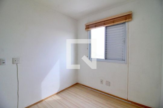 Quarto 2 de apartamento para alugar com 2 quartos, 50m² em Jardim Utinga, Santo André