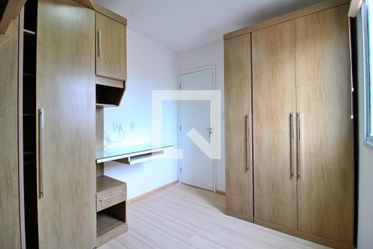 Quarto 1 de apartamento para alugar com 2 quartos, 50m² em Jardim Utinga, Santo André