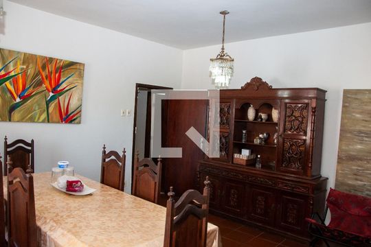 Sala de Jantar de casa à venda com 3 quartos, 250m² em Novo Eldorado, Contagem