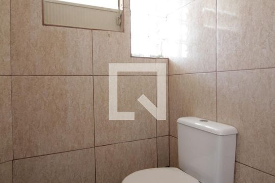 Banheiro de casa à venda com 2 quartos, 250m² em Jardim Monte Kemel, São Paulo