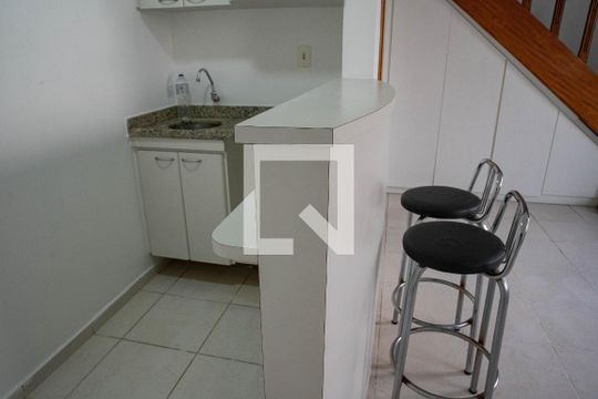 Cozinha de casa para alugar com 1 quarto, 70m² em Perdizes, São Paulo