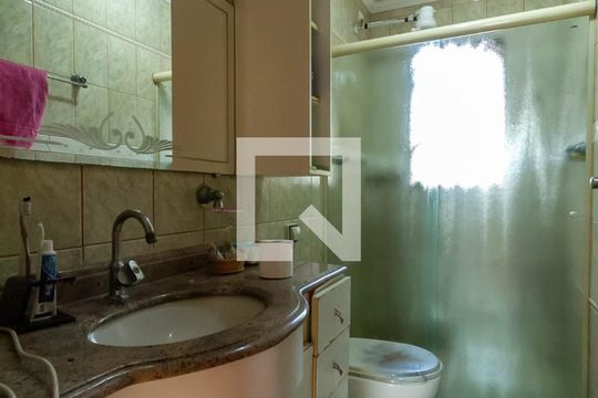 Banheiro da Suíte 1 de casa à venda com 3 quartos, 232m² em Paulicéia, São Bernardo do Campo
