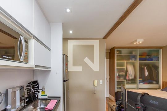 Cozinha de apartamento para alugar com 1 quarto, 36m² em Brooklin, São Paulo