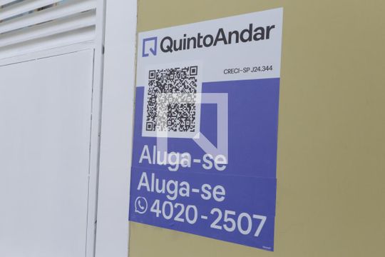 Fachada de casa à venda com 3 quartos, 200m² em Jardim Triana, São Paulo