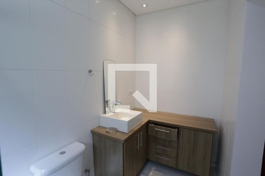 Banheiro da Suíte de casa à venda com 3 quartos, 200m² em Jardim Triana, São Paulo