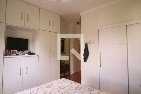 Quarto de casa à venda com 3 quartos, 200m² em Jardim São Paulo, São Paulo
