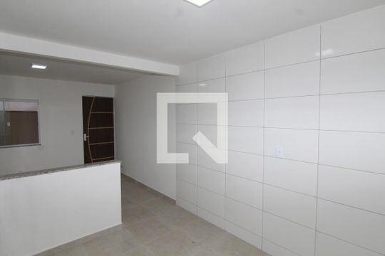 Cozinha de apartamento para alugar com 2 quartos, 55m² em Ramos, Rio de Janeiro