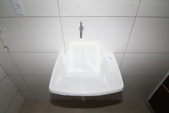 Área de Serviço de apartamento para alugar com 2 quartos, 55m² em Ramos, Rio de Janeiro