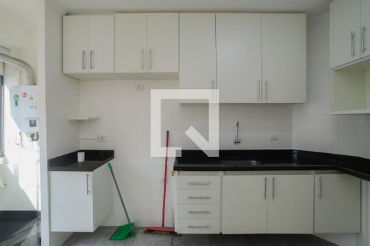 Cozinha de apartamento para alugar com 4 quartos, 134m² em Perdizes, São Paulo