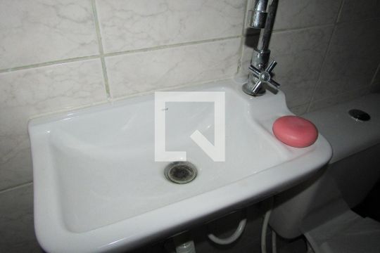 Pia de apartamento para alugar com 1 quarto, 54m² em Campo Grande, Rio de Janeiro