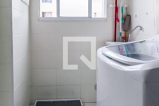 Área de serviço de apartamento à venda com 2 quartos, 44m² em Protásio Alves, Porto Alegre