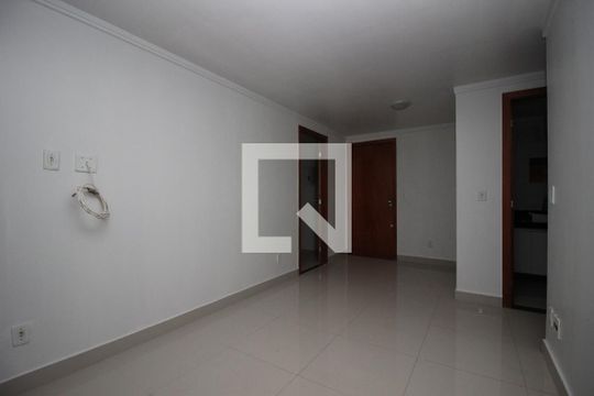 Sala de apartamento para alugar com 2 quartos, 60m² em Ceilândia Norte (ceilândia), Brasília