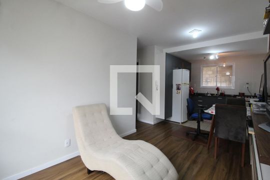 Sala de Estar de apartamento à venda com 2 quartos, 48m² em Olaria, Canoas