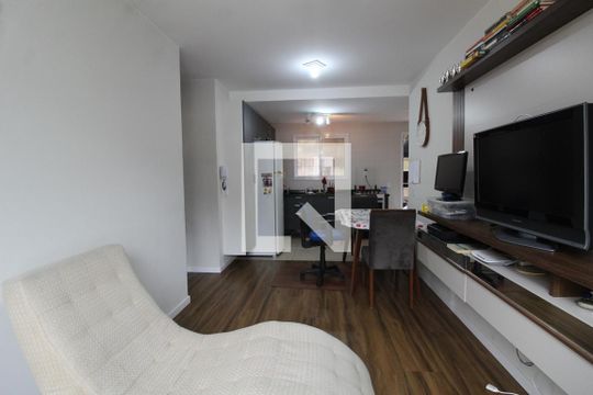 Sala de Estar de apartamento à venda com 2 quartos, 48m² em Olaria, Canoas