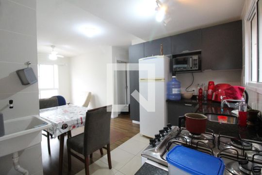 Cozinha de apartamento à venda com 2 quartos, 48m² em Olaria, Canoas