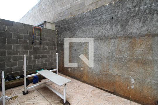 Pátio de apartamento à venda com 2 quartos, 48m² em Olaria, Canoas