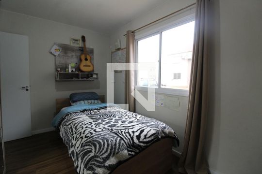 Quarto 1 de apartamento à venda com 2 quartos, 48m² em Olaria, Canoas
