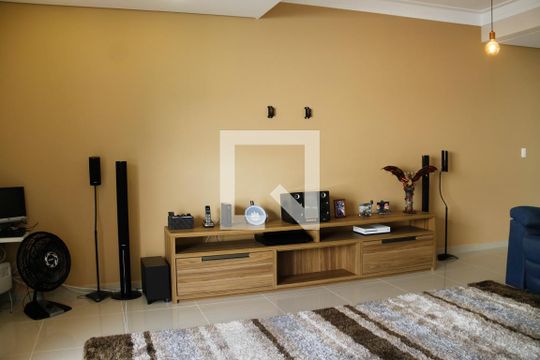 Sala de casa à venda com 3 quartos, 266m² em Osvaldo Cruz, São Caetano do Sul