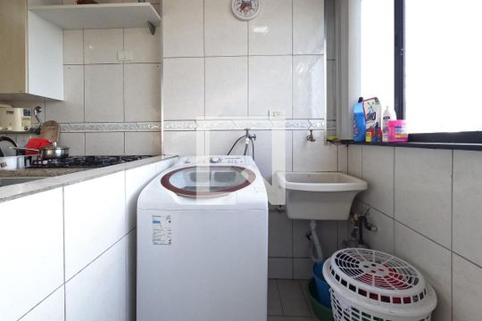 Cozinha e Área de Serviço de apartamento para alugar com 2 quartos, 65m² em Macedo, Guarulhos