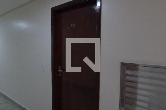 Entrada de apartamento para alugar com 2 quartos, 65m² em Macedo, Guarulhos