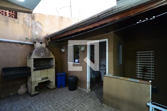 Quintal de casa à venda com 3 quartos, 253m² em Parque Jabaquara, São Paulo
