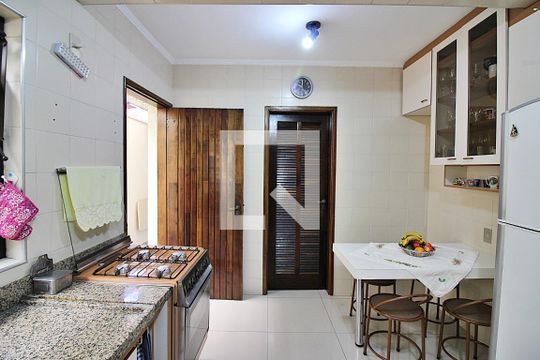 Cozinha de casa à venda com 3 quartos, 150m² em Centro, São Bernardo do Campo
