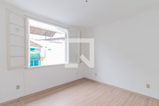 Quarto 1 de casa à venda com 3 quartos, 160m² em Santo Antônio, Porto Alegre
