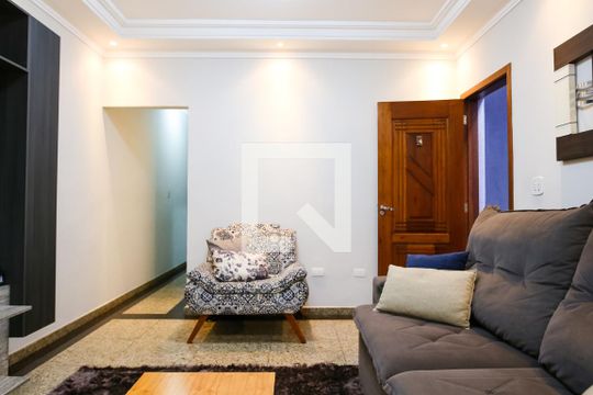 Sala de casa à venda com 4 quartos, 180m² em Vila Scarpelli, Santo André