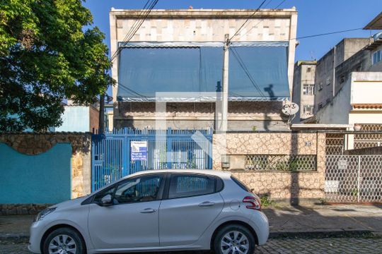 Fachada de apartamento à venda com 3 quartos, 115m² em Olaria, Rio de Janeiro