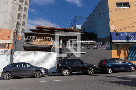 Fachada de casa à venda com 6 quartos, 510m² em Centro, Diadema