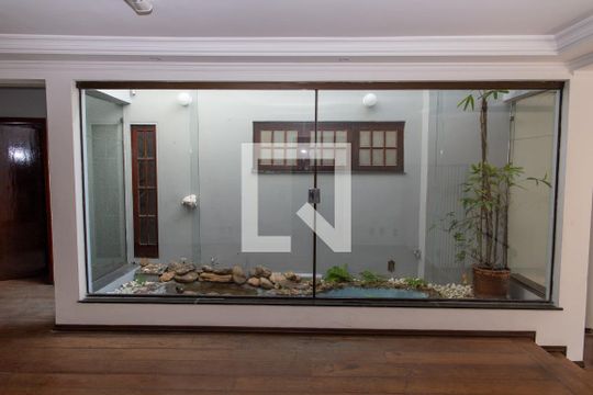 Sala de Estar de casa à venda com 6 quartos, 510m² em Centro, Diadema