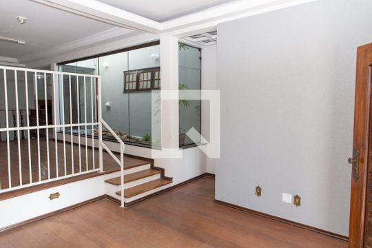 Sala de Visita de casa à venda com 6 quartos, 510m² em Centro, Diadema